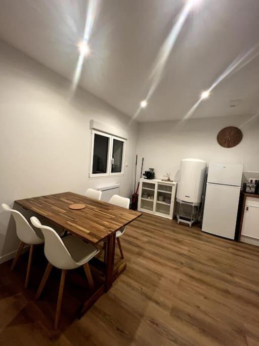 Jolie Maison Avec Courette Bourges Zewnętrze zdjęcie